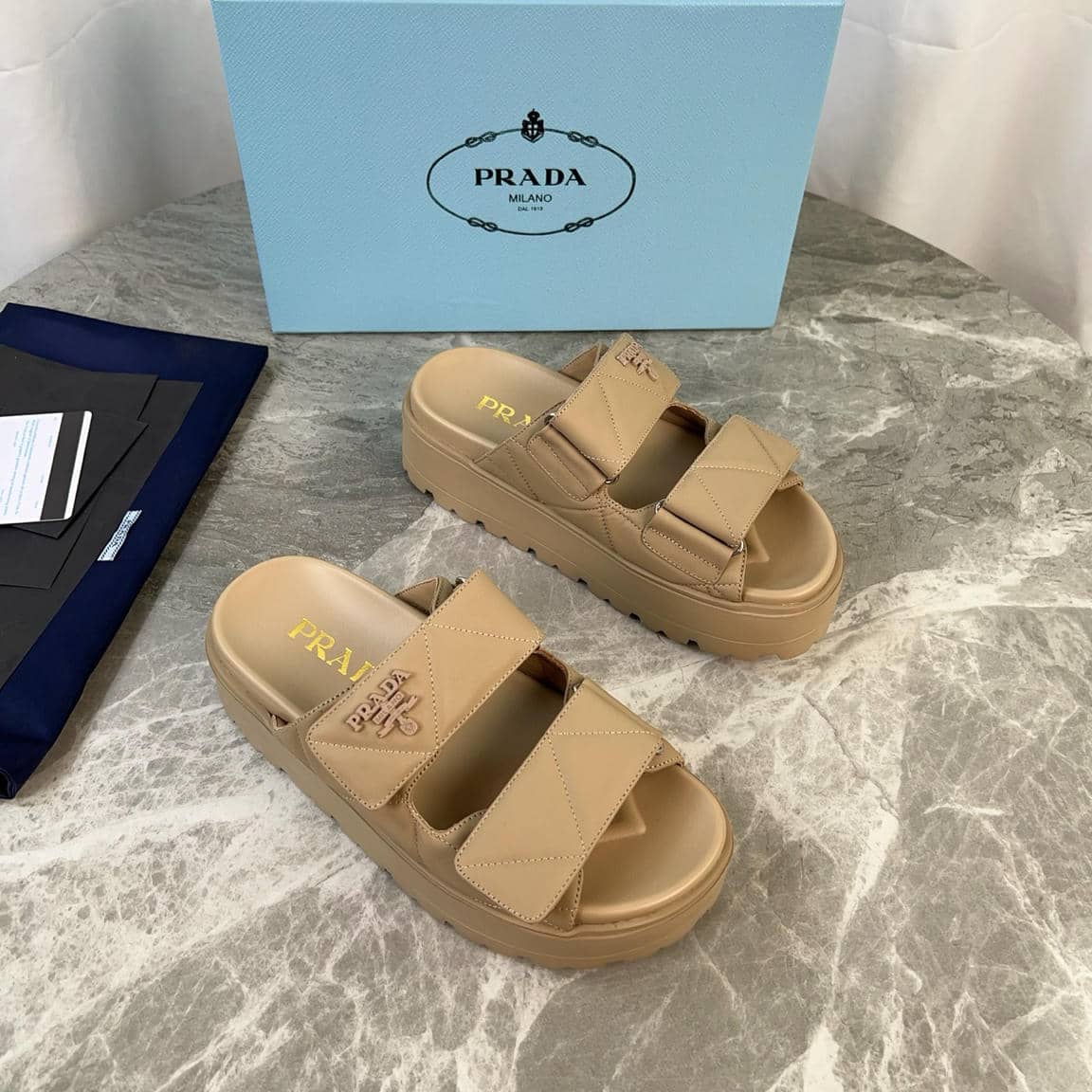 Slipper-106